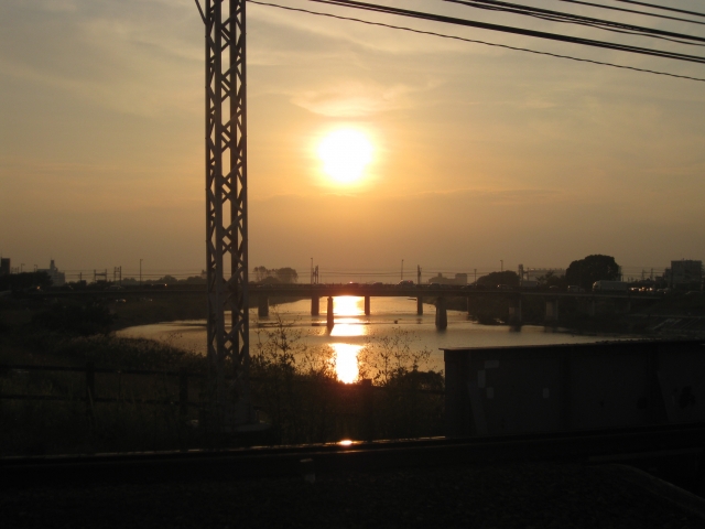 名古屋,交通事故治療,接骨院,整骨院,すごい,背中,痛み